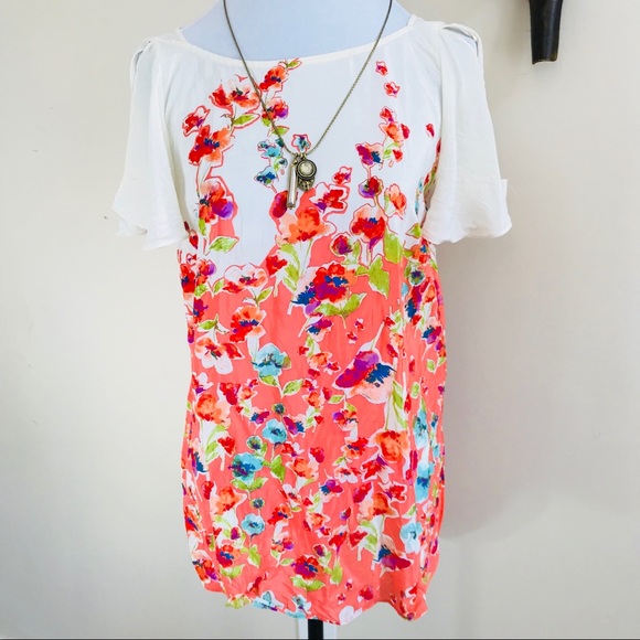 SOLD🚫Maeve Floral Coral Flutter Silk Blouse - Picture 3 of 8